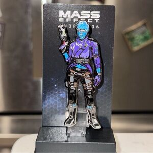 FiGPiN: Mass Effect Andromeda # 4 PEEBEE Metal Enamel Pin Collectible Pin - NEW